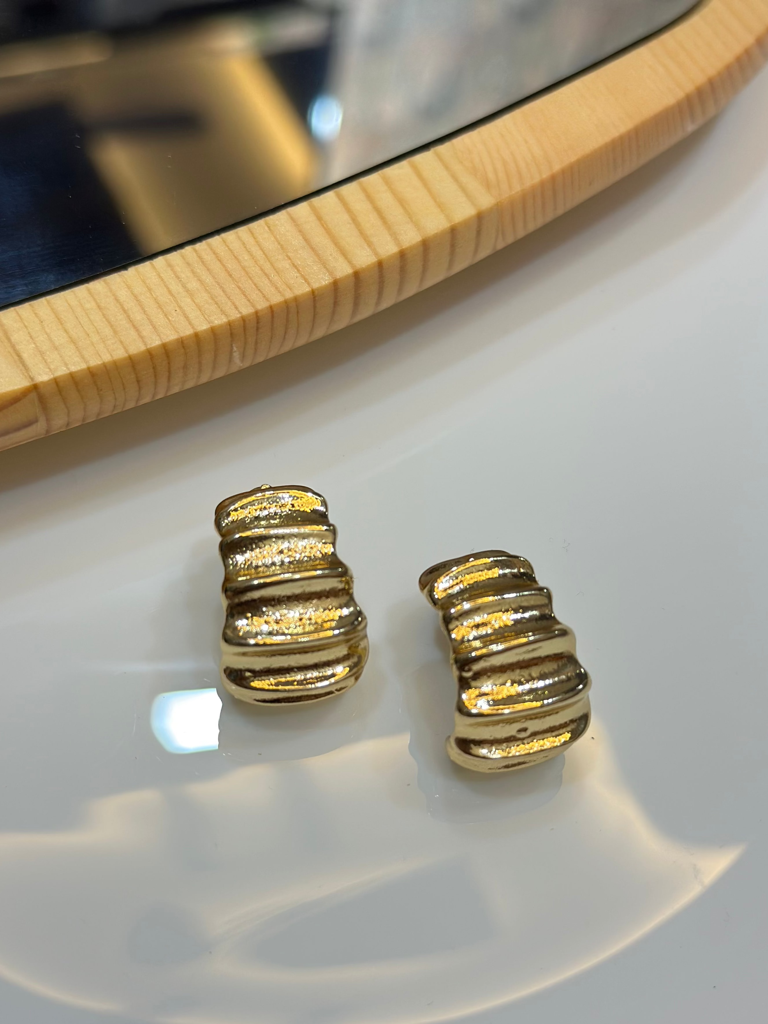 Trendy earrings