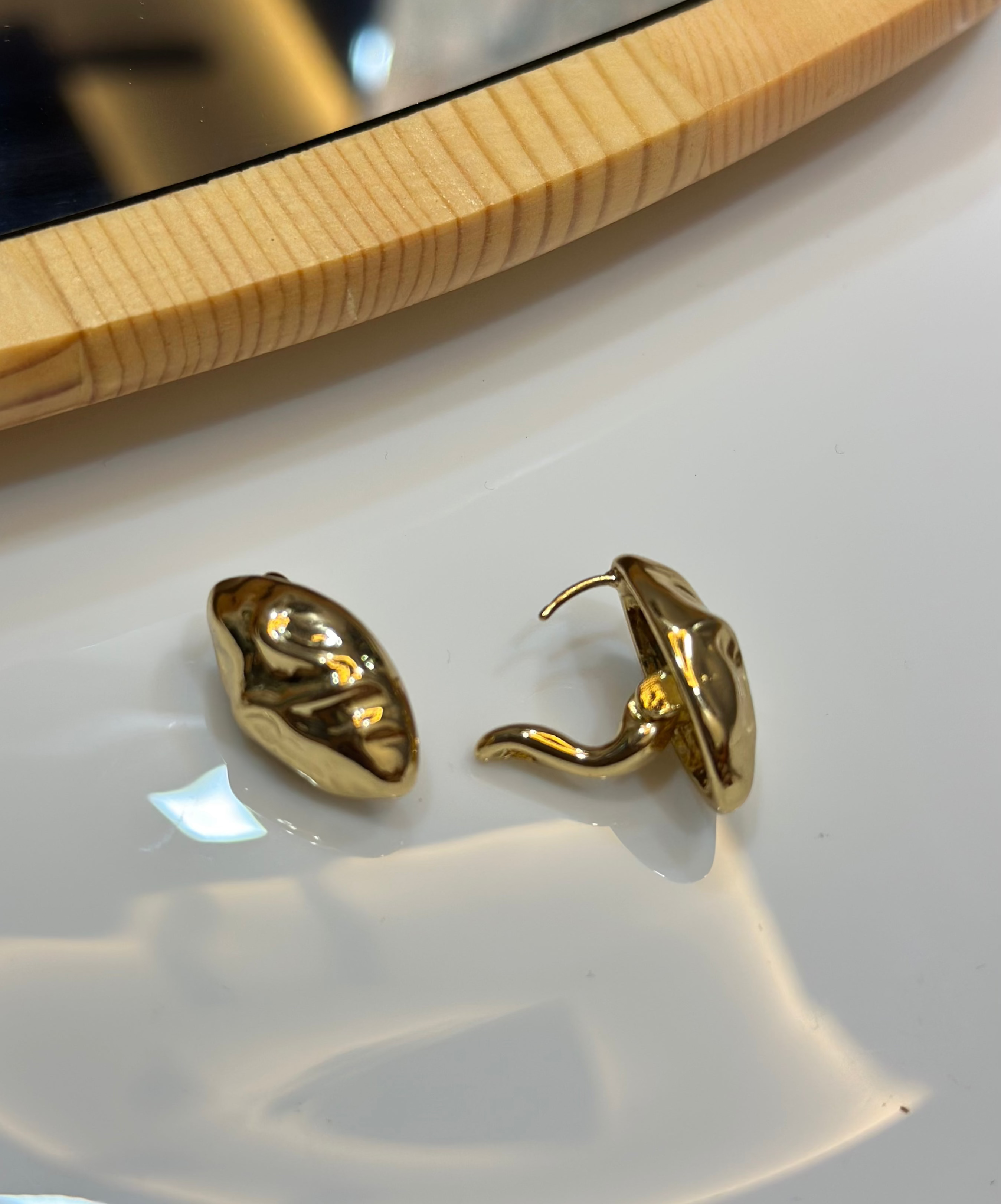 Clip earrings