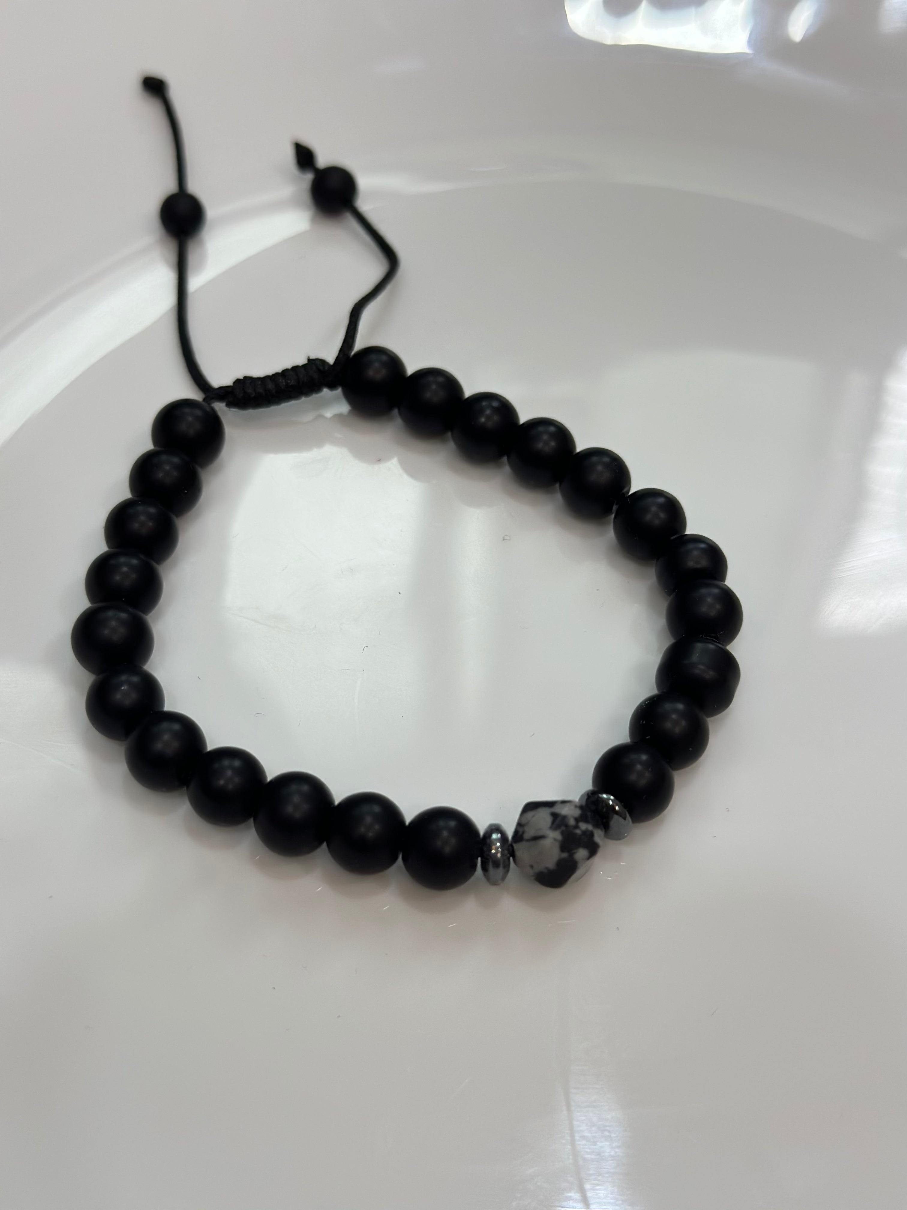 Adjustable bracelet