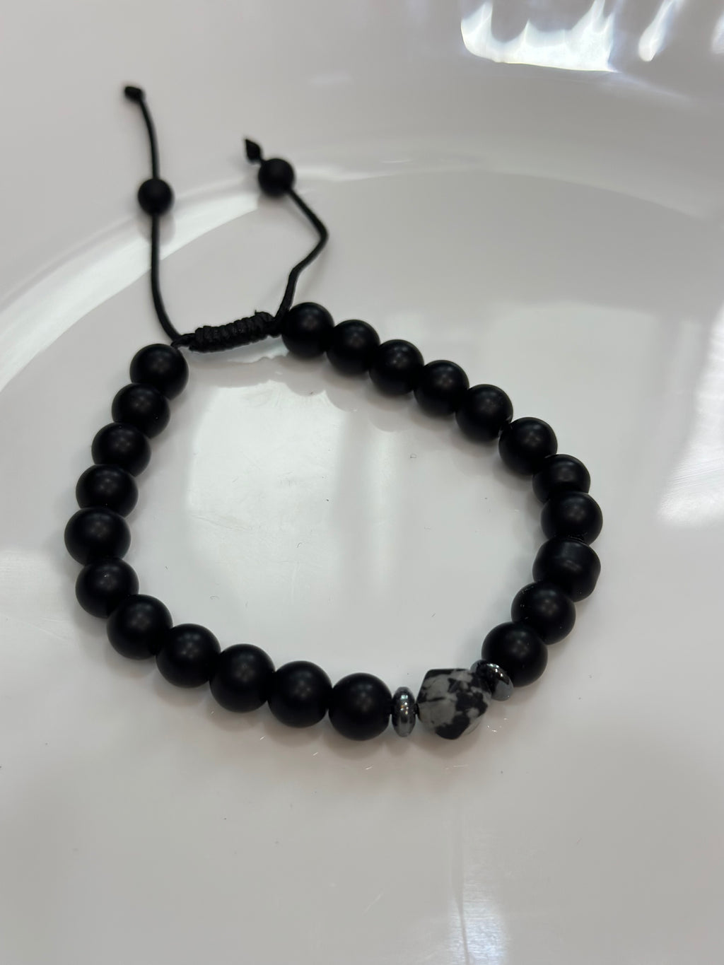 Adjustable bracelet