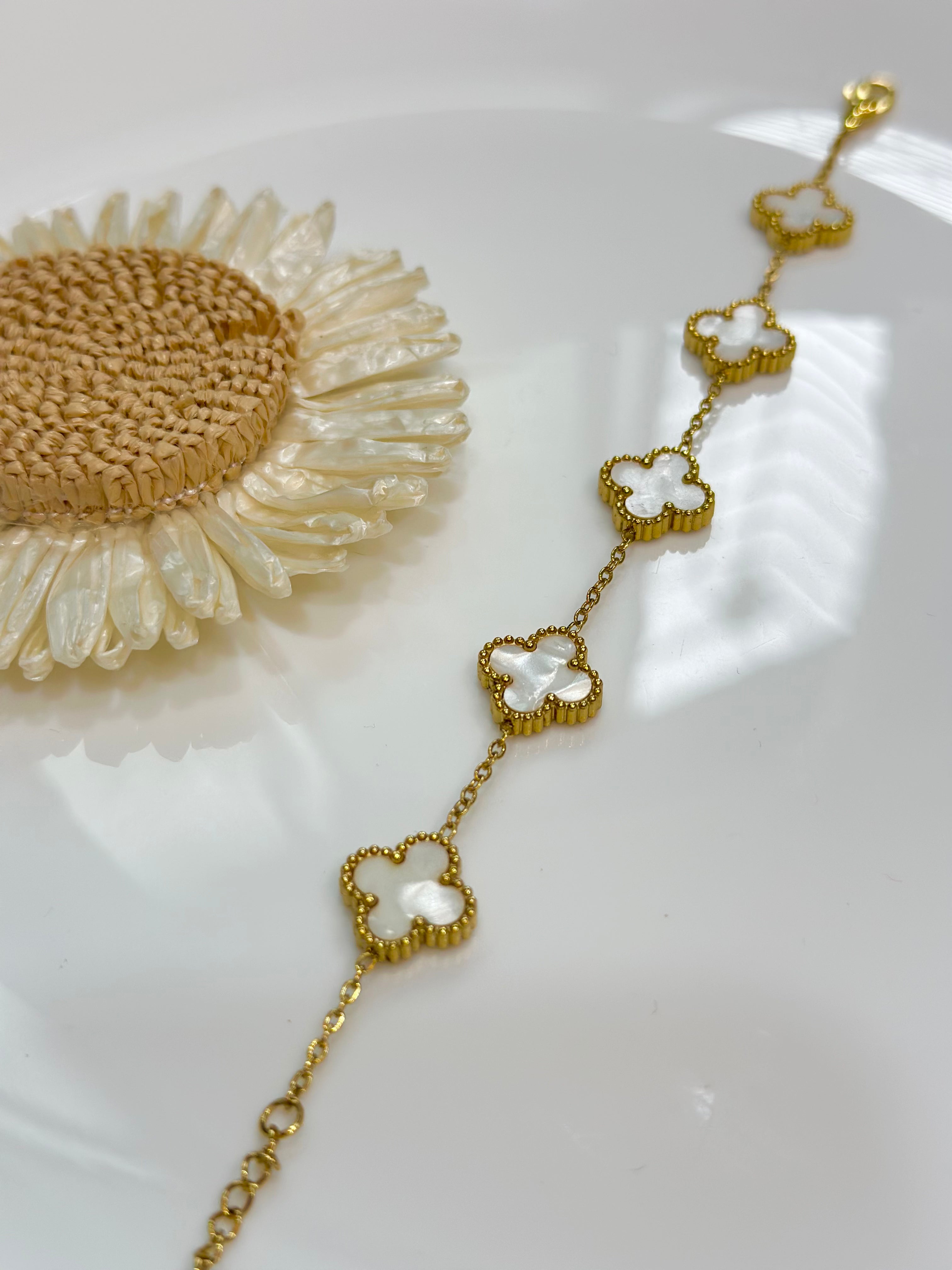 White clover bracelet