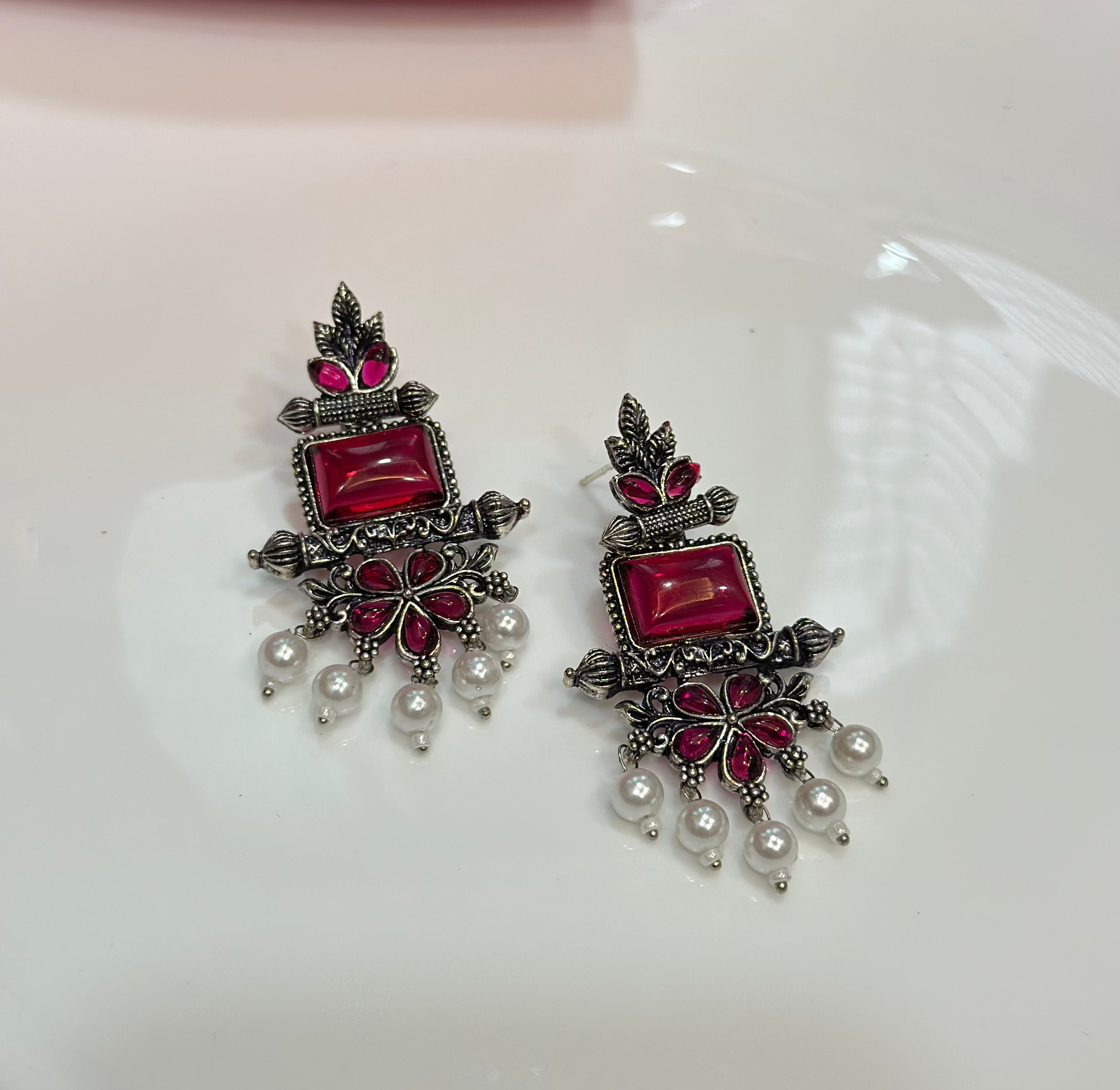 Red squared earrings
