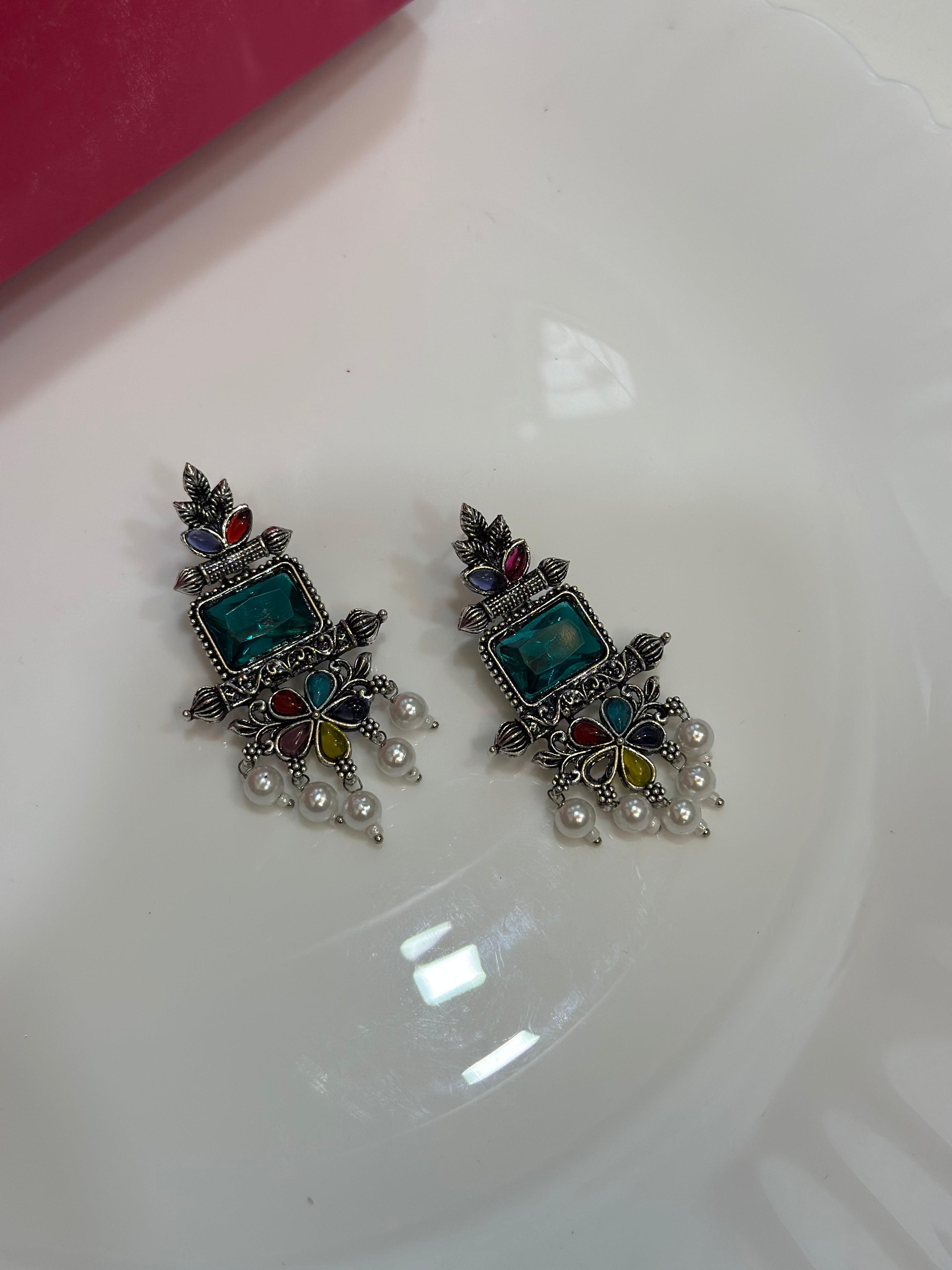 Multicolor earring