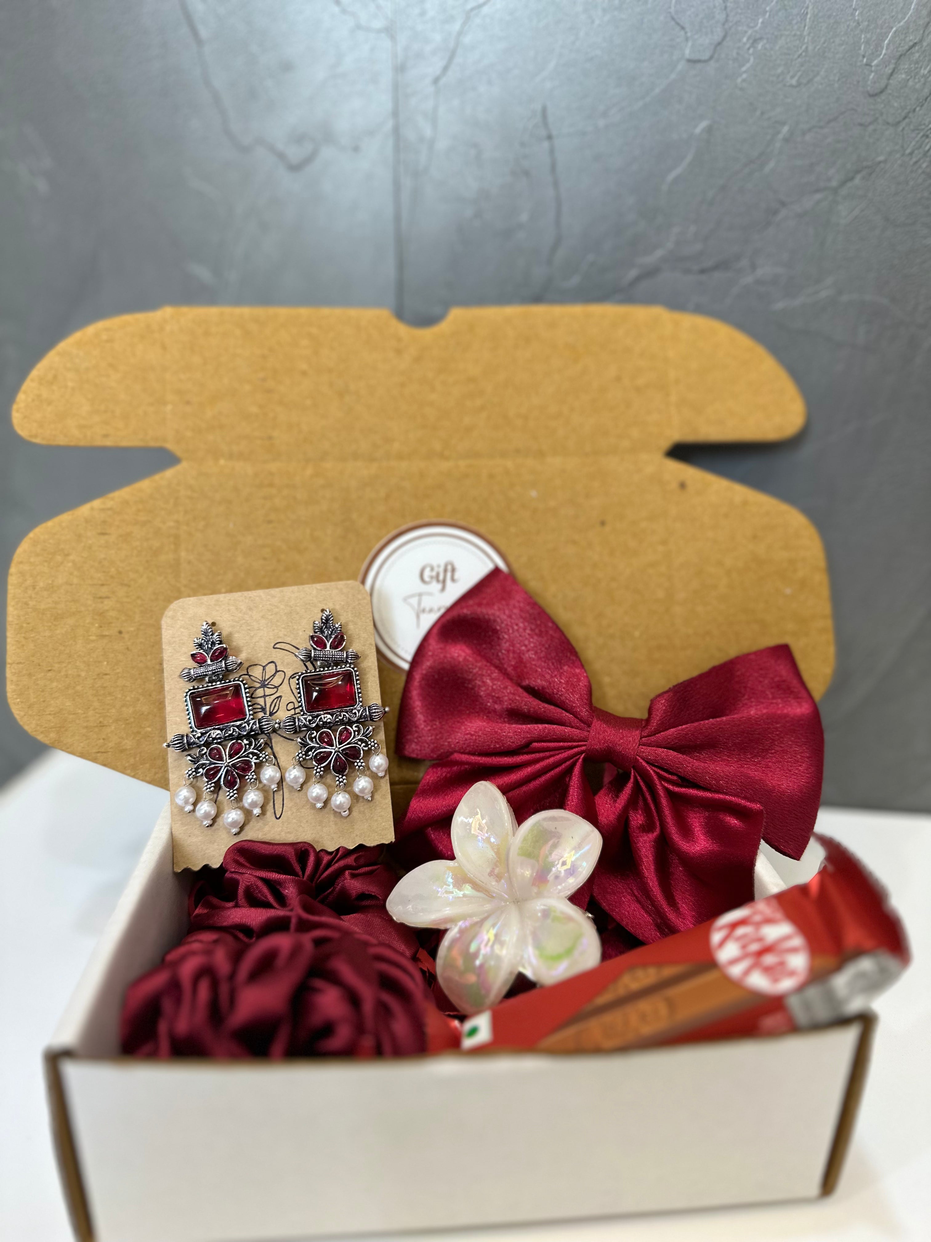 Mini gift hamper