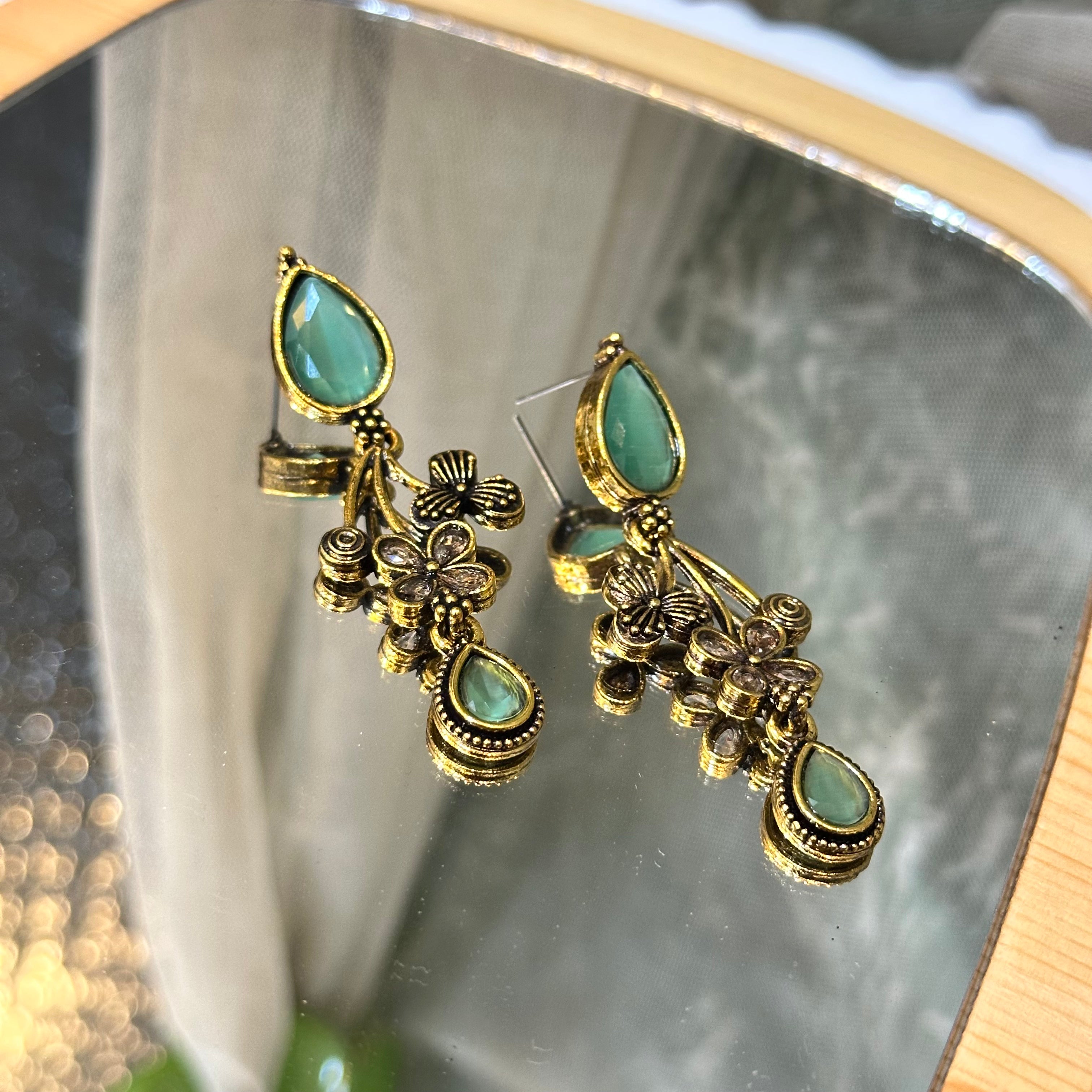 Dual stoned earrings
