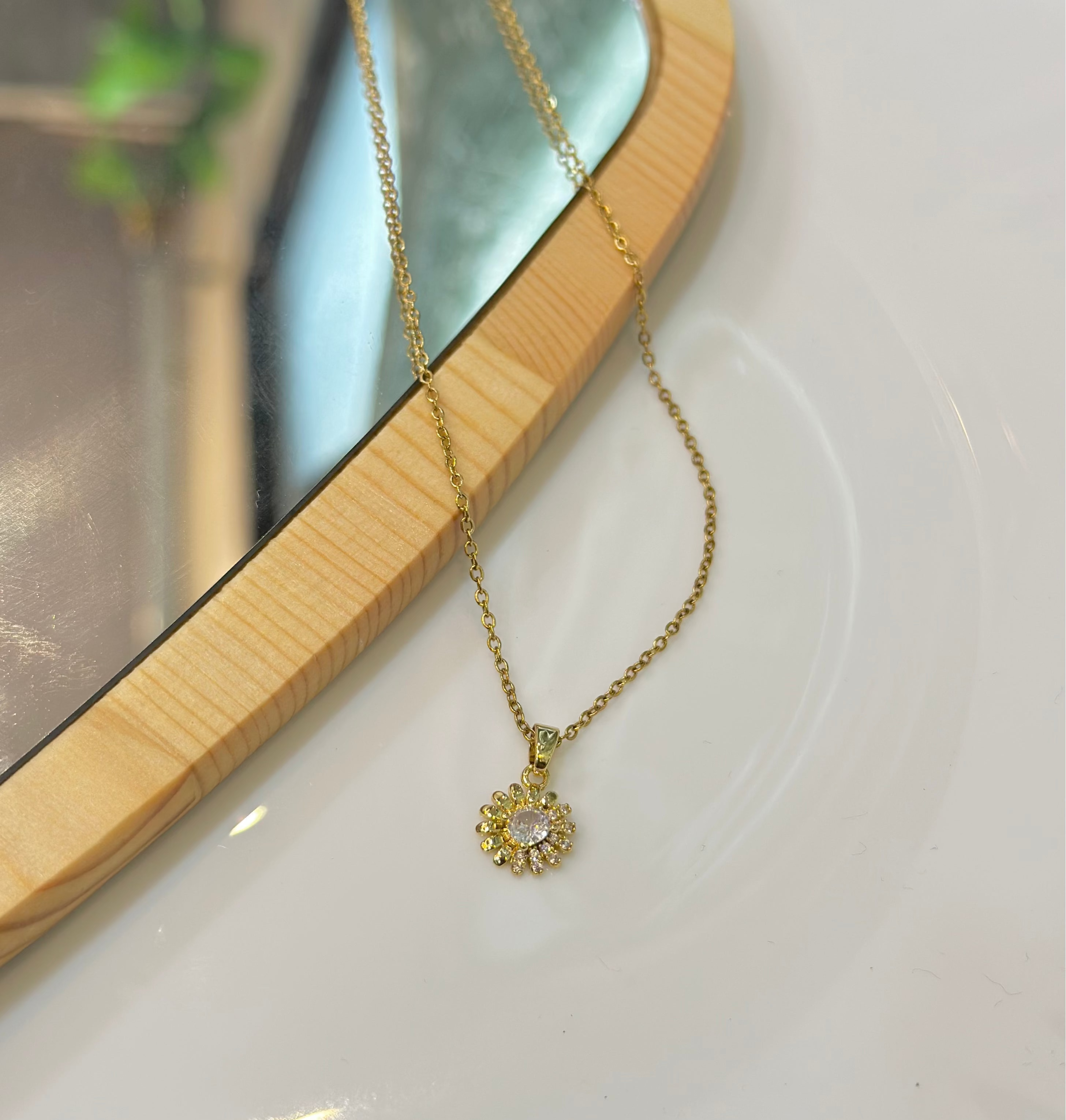 Floral necklace