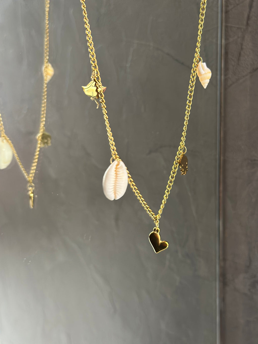 Shell charms necklace