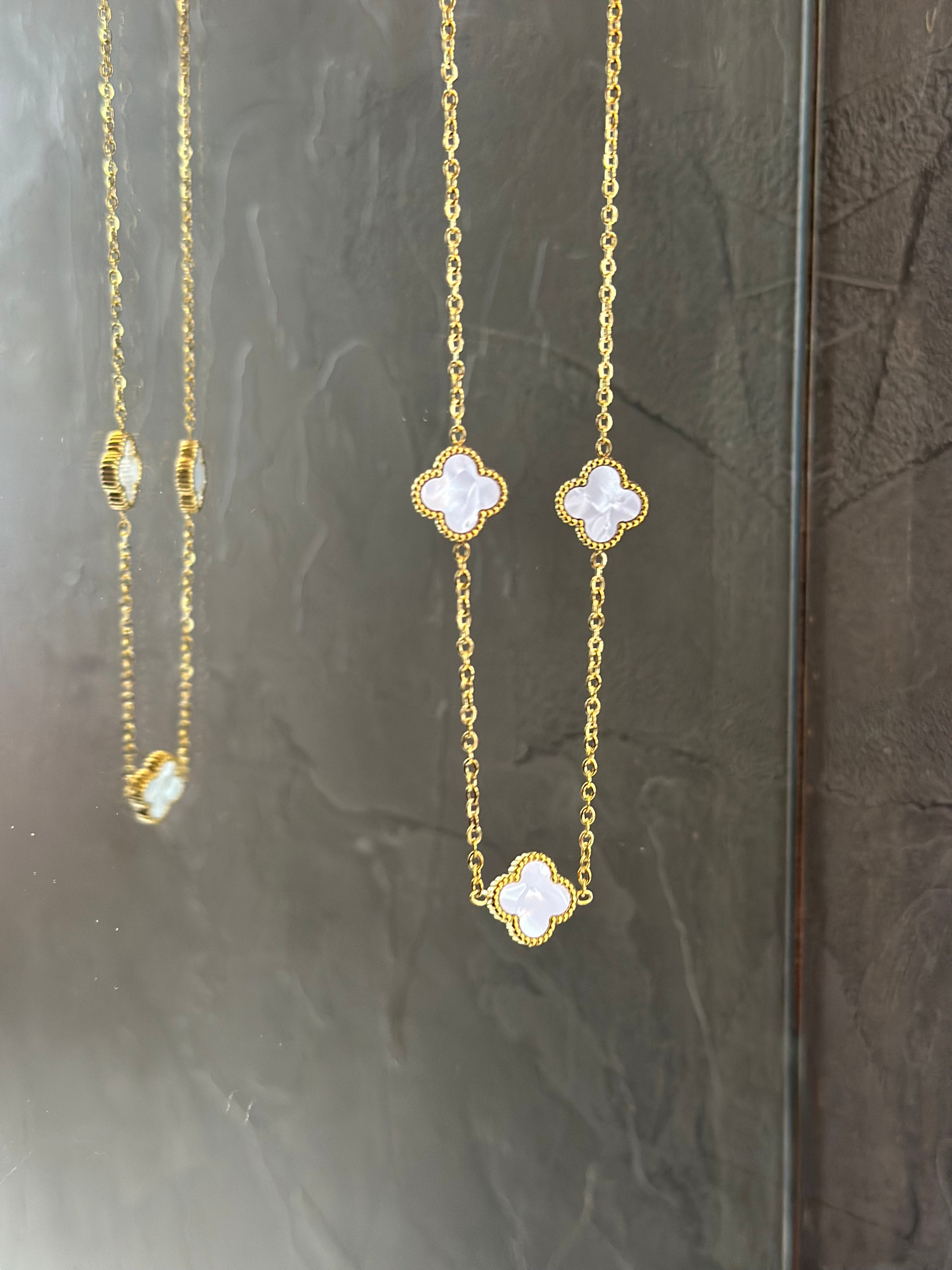 Clover necklace