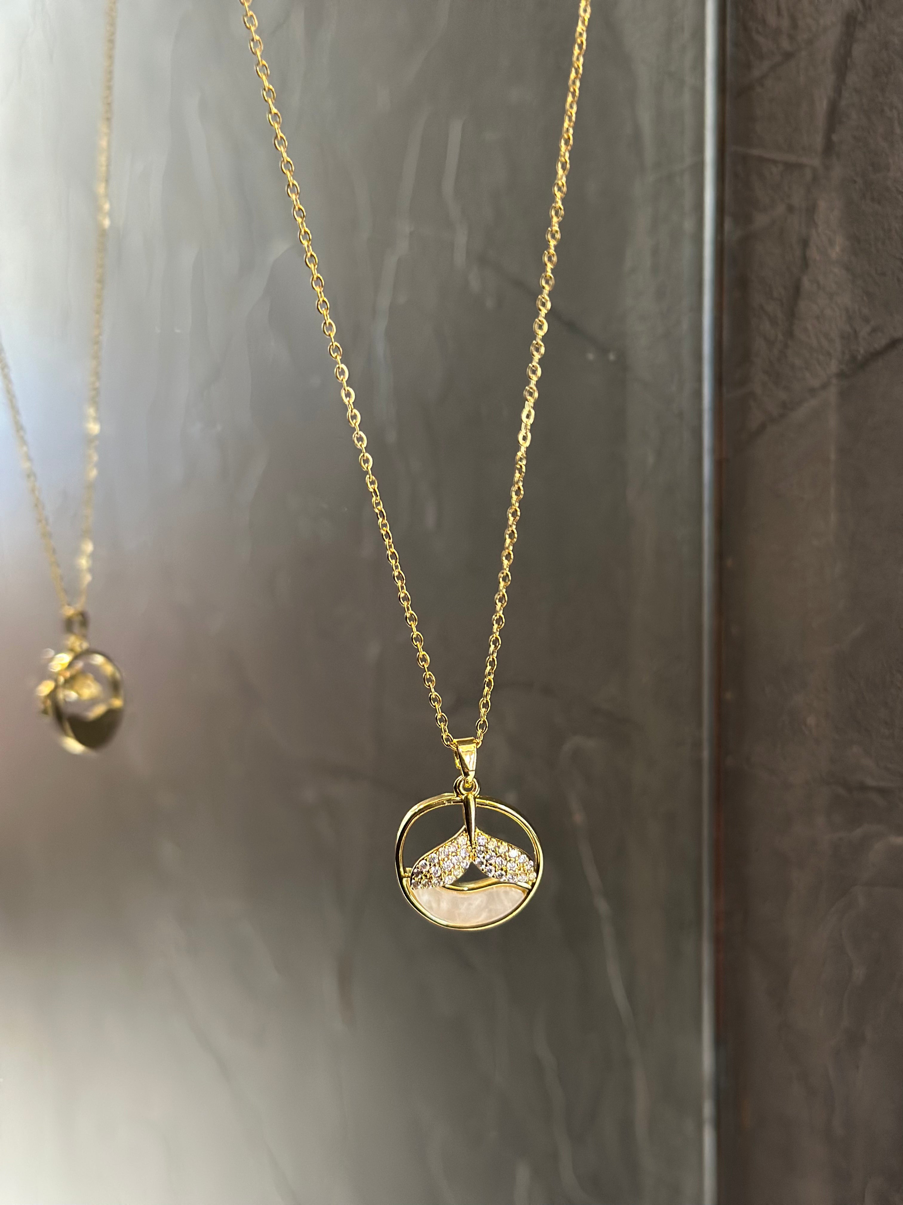 Wave necklace
